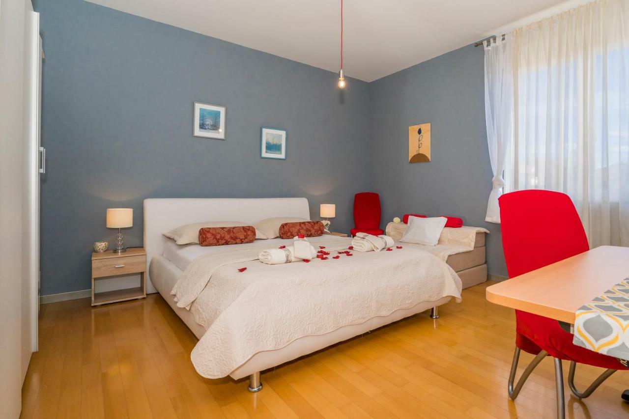 Apartment Old Town With Sea View Split Ngoại thất bức ảnh